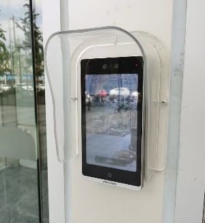 長沙專業(yè)安裝門禁機(jī)，德思勤物業(yè)安全管理再升級(jí)！